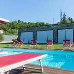 Simona - Private Pool Omignano Scale