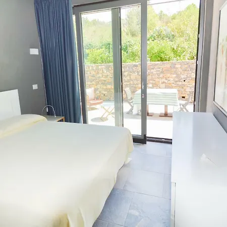 Simona - Private Pool Villa Omignano Scale