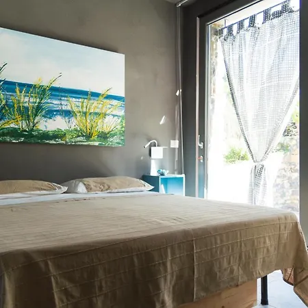 Simona - Private Pool Villa Omignano Scale