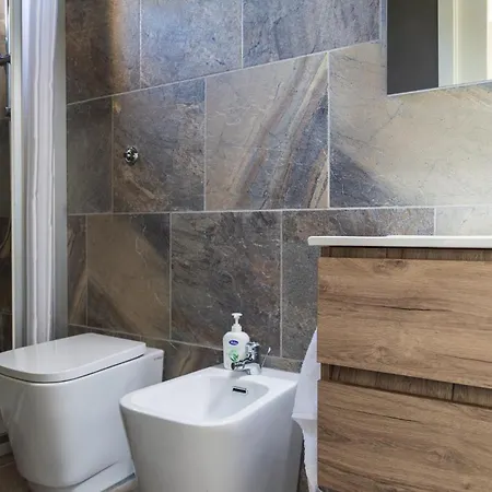 Simona - Private Pool Omignano Scale