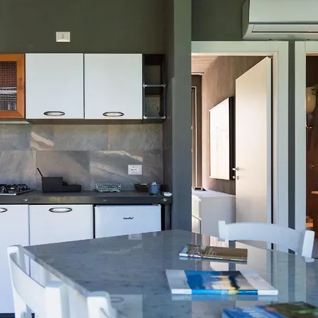 Simona - Private Pool Villa Omignano Scale