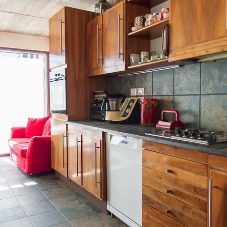 Simona - Private Pool Villa Omignano Scale